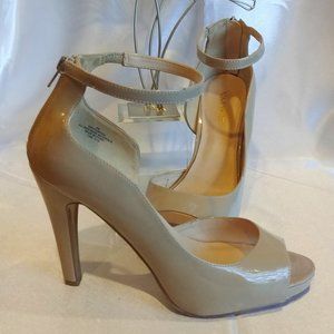 Nine West Tan strappy heels
